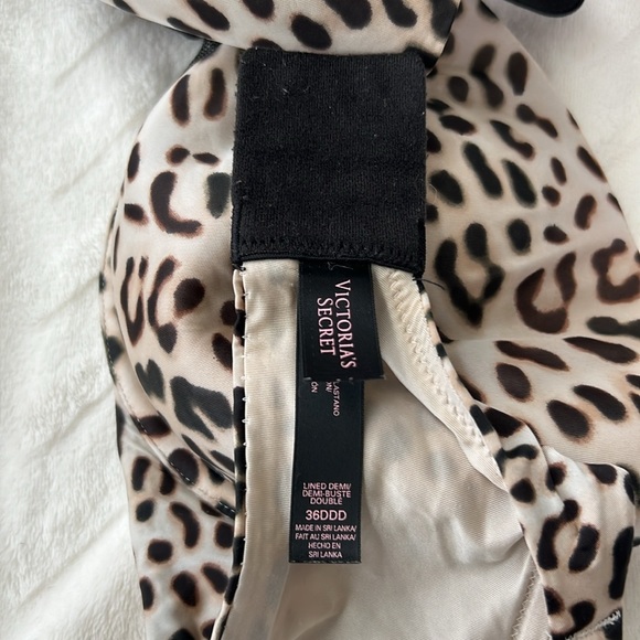 VINTAGE Victoria Secret Lined Demi Animal print 36 DDD - Picture 5 of 8